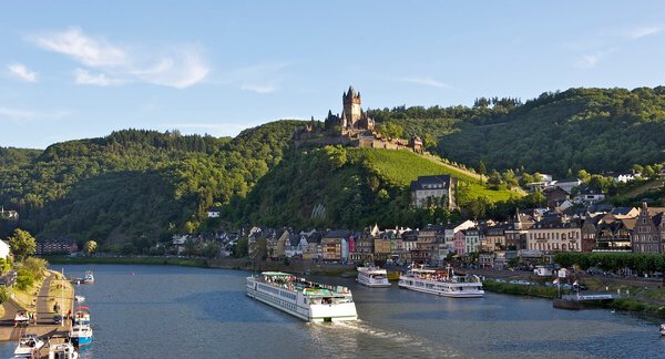 Allemagne-Rhin-Cochem-bateau-navigation-croisiere-fleuve03©Frantisek Zvardon