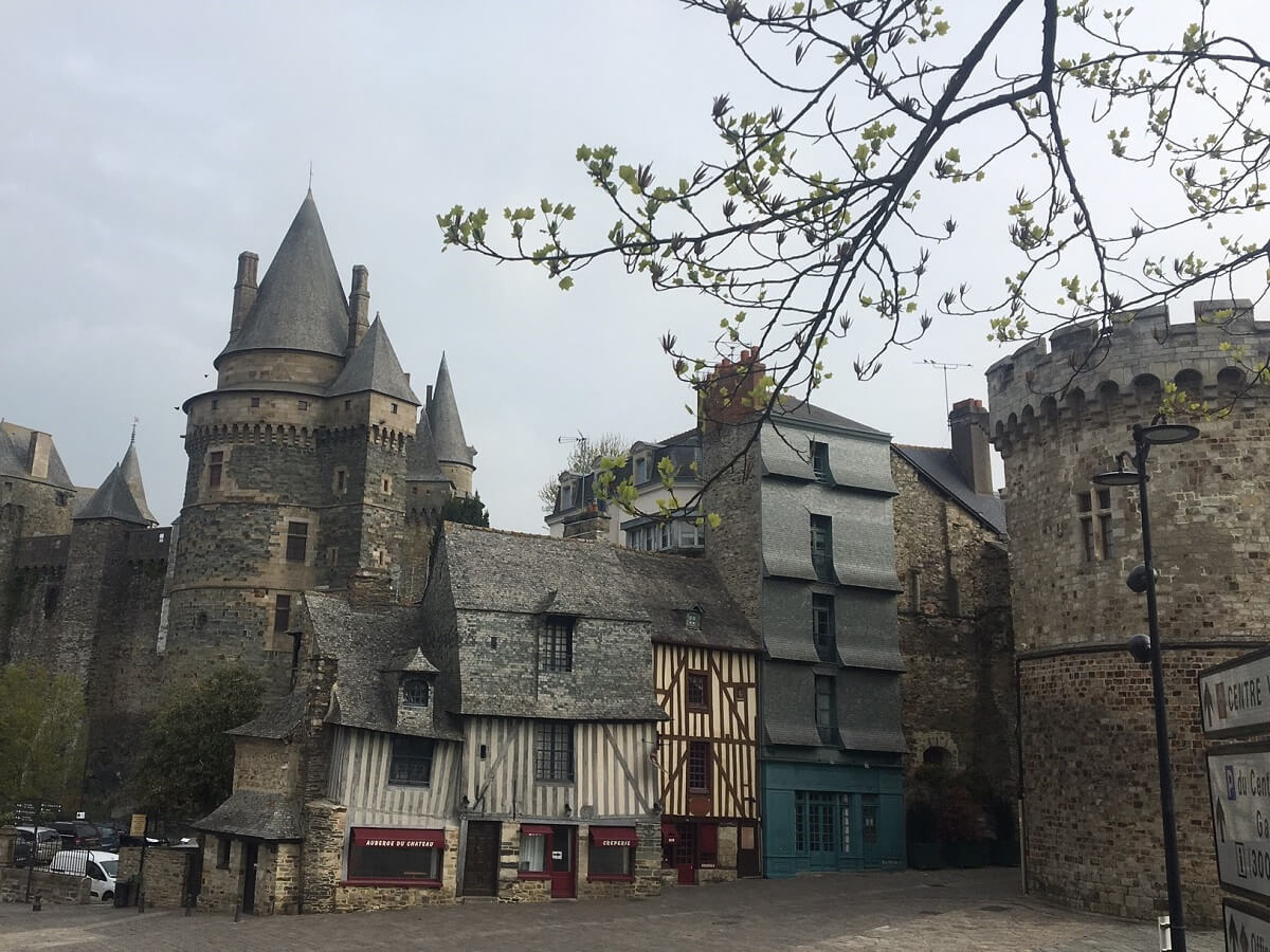 VITRE vue de la Porte d'En bas